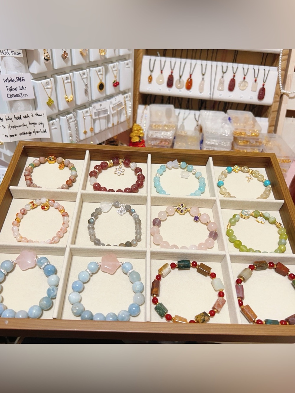（05-18）Handmade bracelets for live show